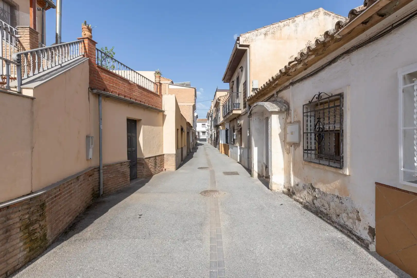 Vista exterior de Finca rústica en venda en Villa de Otura amb Aire condicionat, Terrassa i Traster