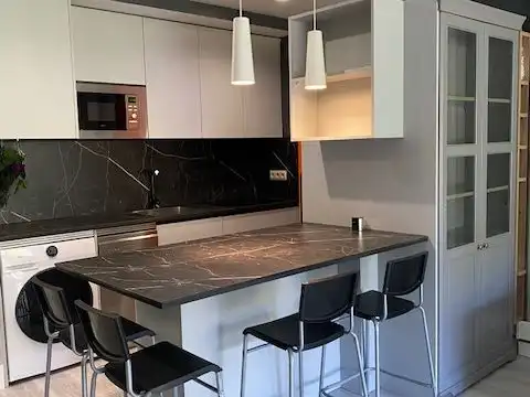 Cuina de Loft de lloguer en Tres Cantos amb Aire condicionat, Terrassa i Balcó