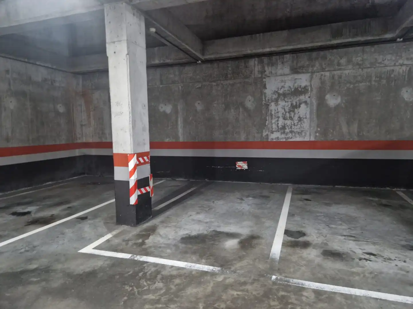Parking de Piso en venta en Avilés con Calefacción, Parquet y Trastero