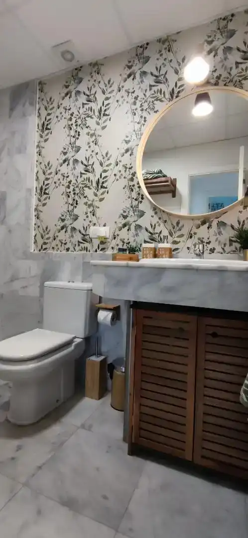 Baño de Piso de alquiler en Rota con Trastero, Amueblado y Horno