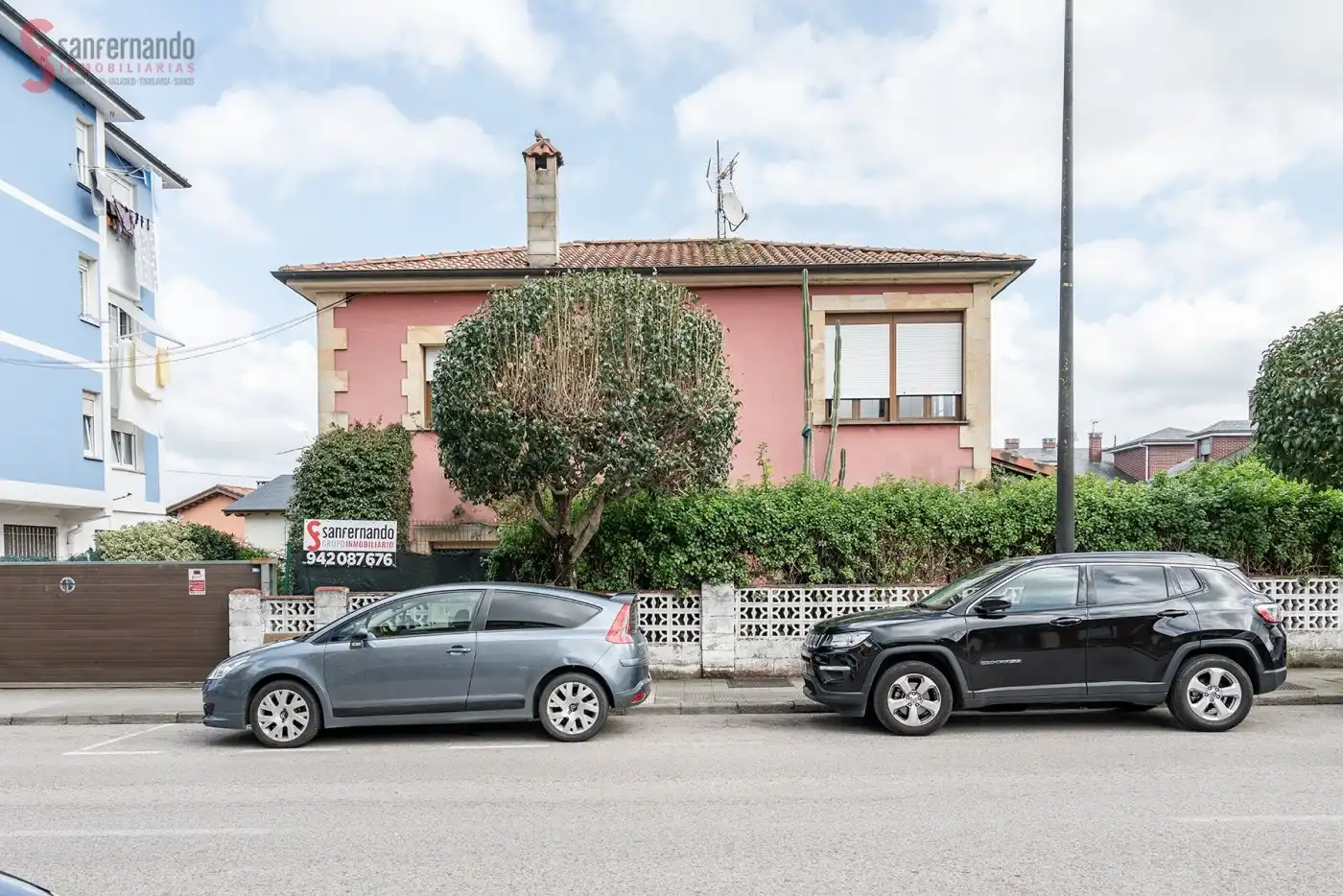Vista exterior de Casa o chalet en venta en Torrelavega  con Calefacción, Jardín privado y Parquet
