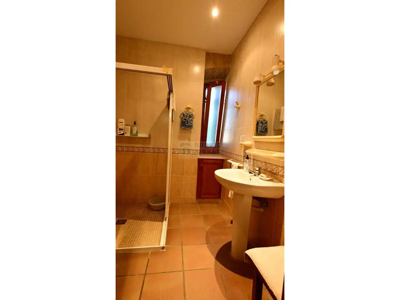 Bathroom of Country homes for sale in Pontós  with Air Conditioner, Heating and Private garden