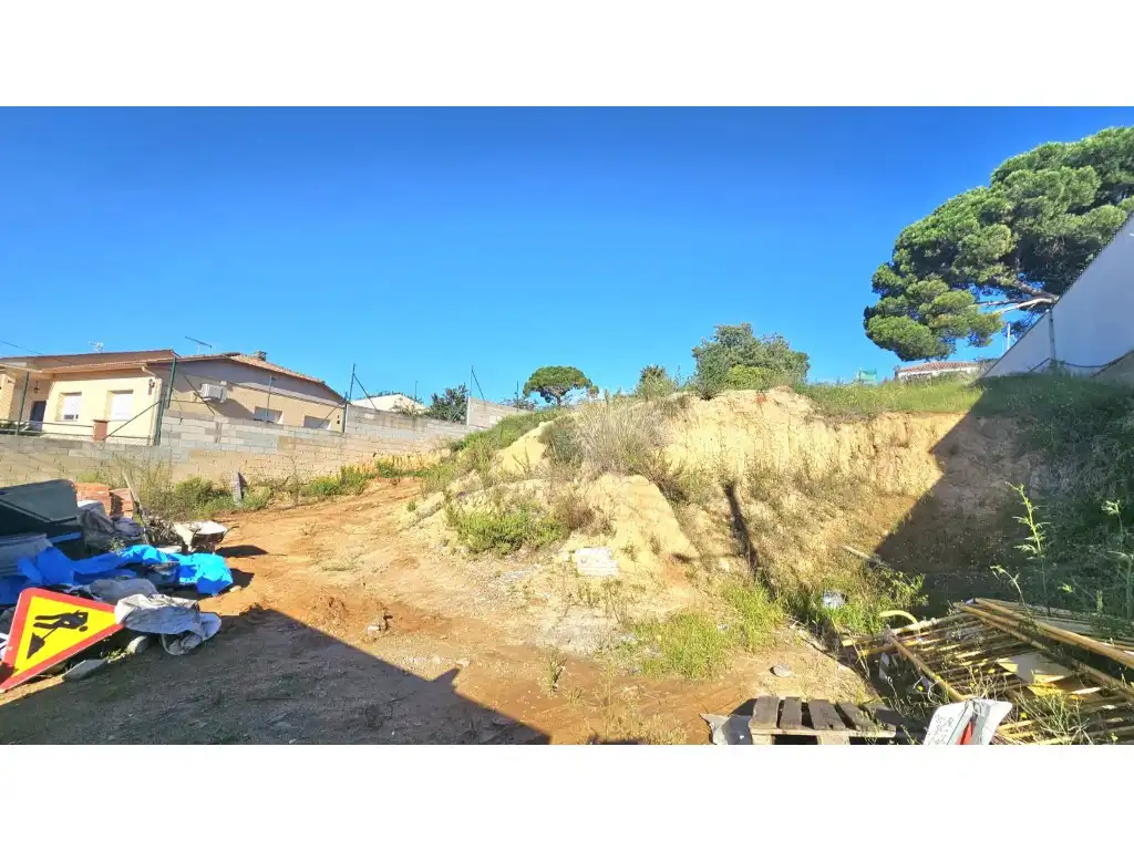 Wohnbaugrundstück zum Verkauf in Calle Emporda (P.P. I) 13, imagen 5