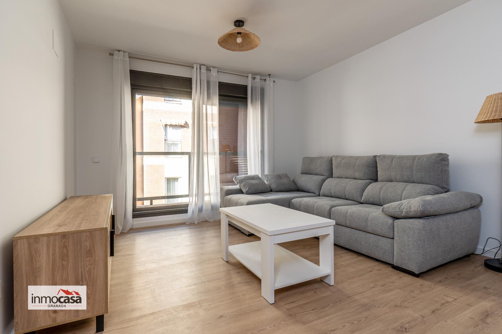 Living room of Flat for sale in  Granada Capital  with Air Conditioner, Heating and Terrace
