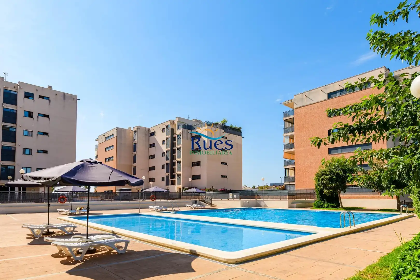 Piscina de Ático en venta en Benicasim / Benicàssim con Aire acondicionado, Calefacción y Trastero