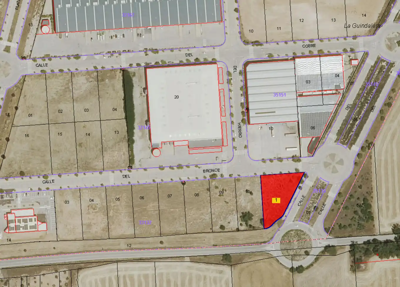 Terreno industriale in vendita a Calle Bronce 54