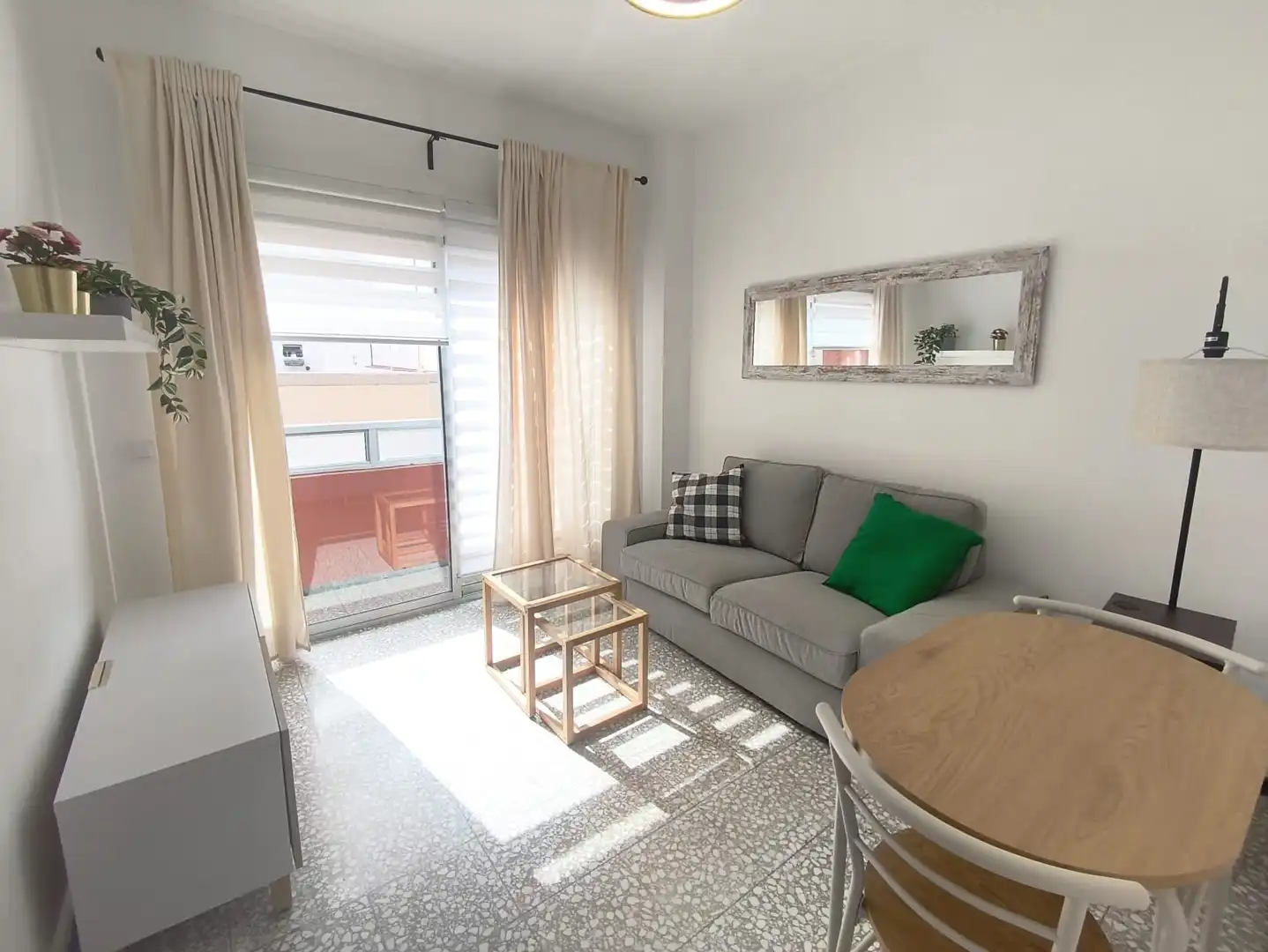 Wohnung mit Balkon zur Miete in Calle Daoiz 22, imagen 2