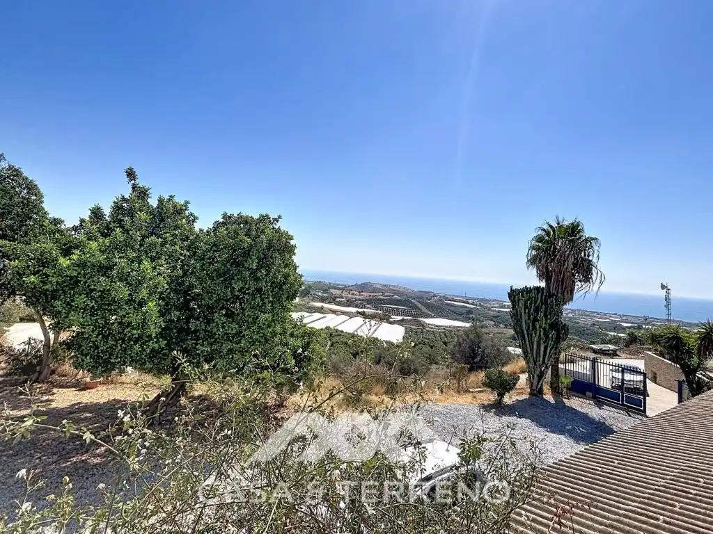 Detached house with garden for sale in Arroyo Arroyo Del Buho (Almayate), imagen 41