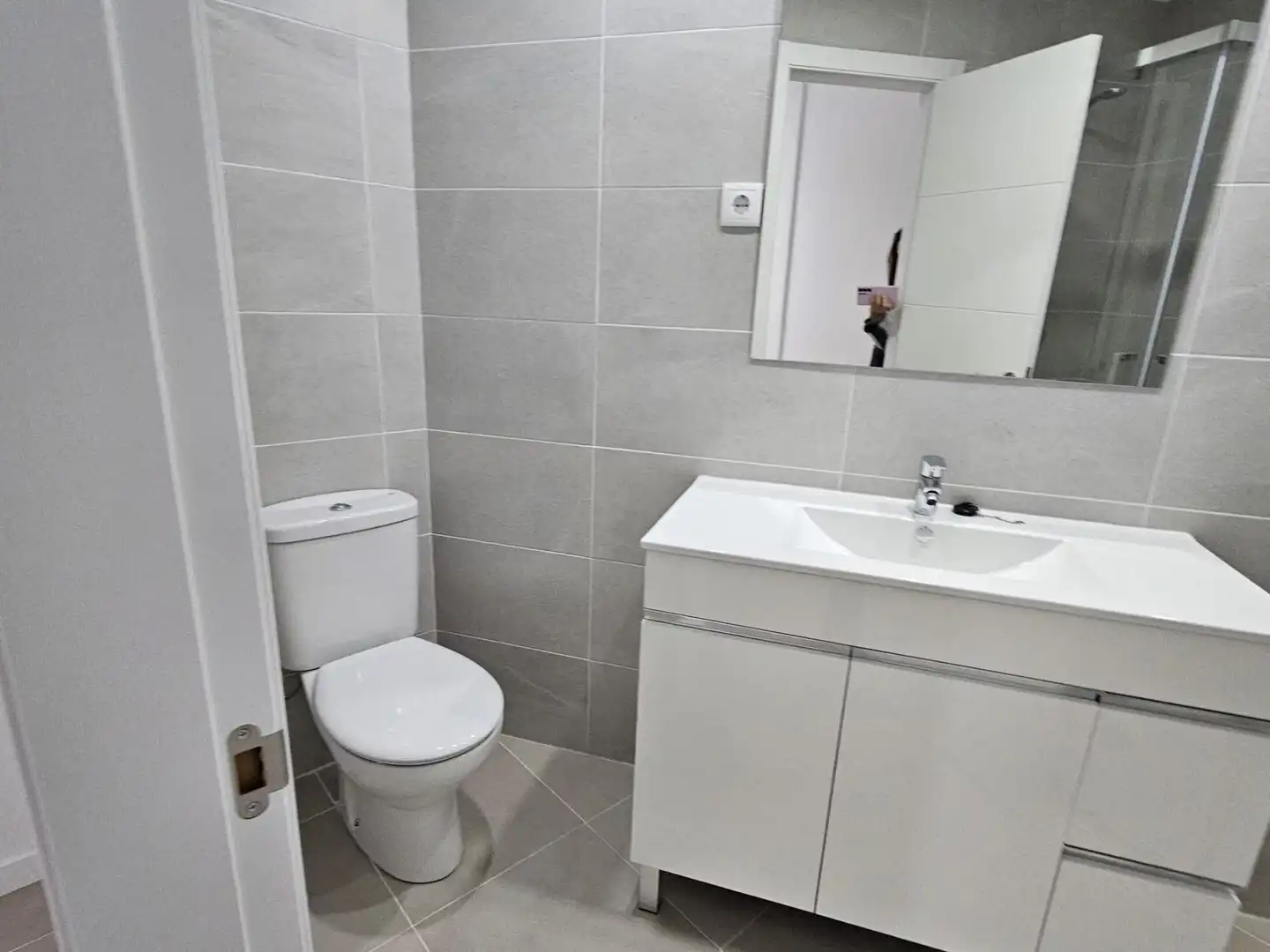 Bathroom of Study for sale in El Molar (Madrid)