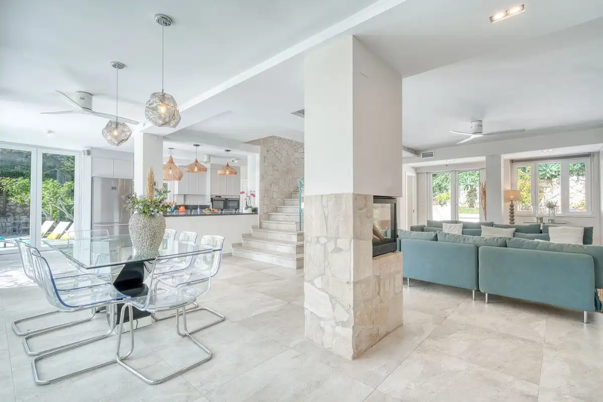 Living room of Houses for sale in Marbella  with Air Conditioner, Private garden and Terrace