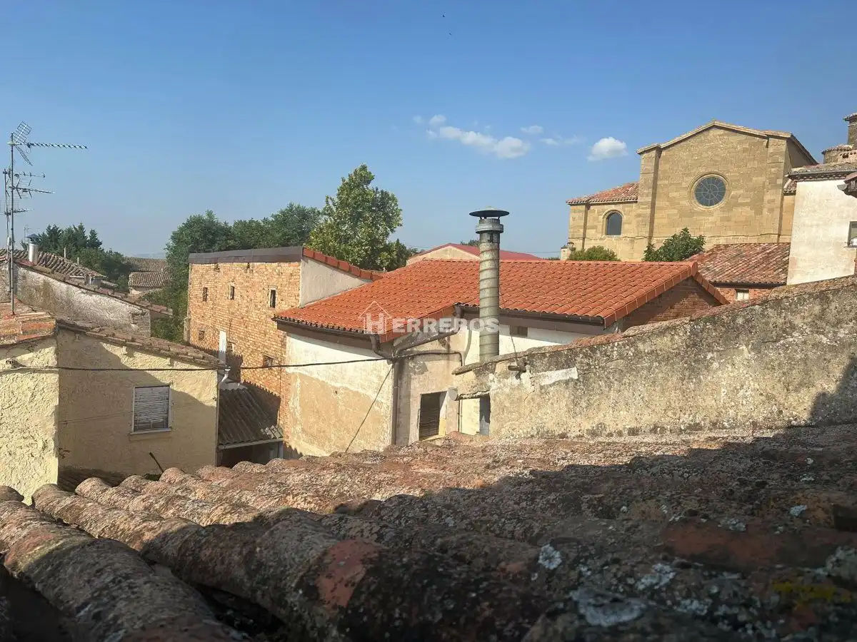 Houses for sale in Hervías