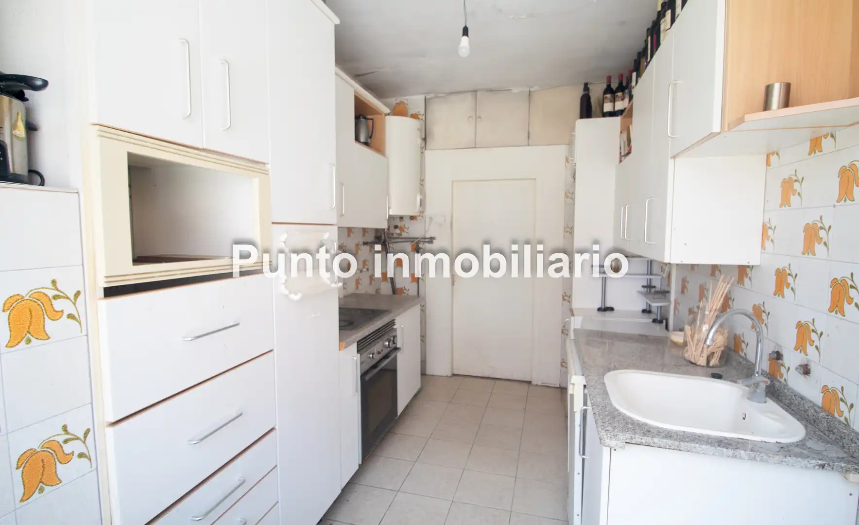 Cuina de Pis en venda en Valladolid amb Calefacció, Parquet i Terrassa