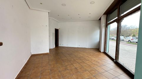 Foto 2 von Geschaftsraum zum Verkauf in Calle Vicente Aleixandre, Illera, Burgos Capital