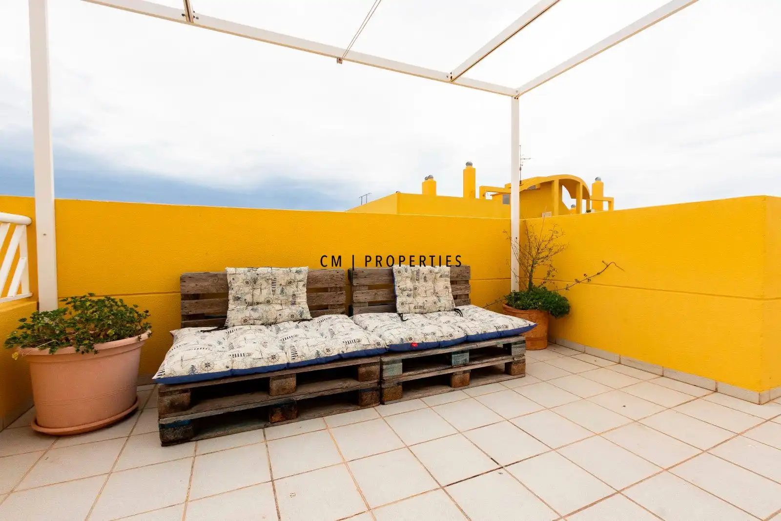 Attic for rent in Salines, de Les, Corinto - Almarda