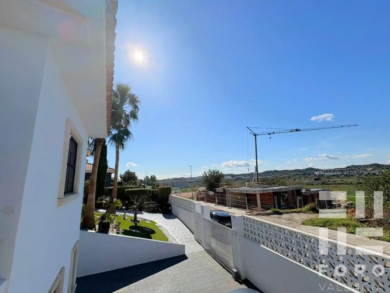 Vista exterior de Casa o chalet en venta en L'Eliana con Aire acondicionado, Jardín privado y Terraza