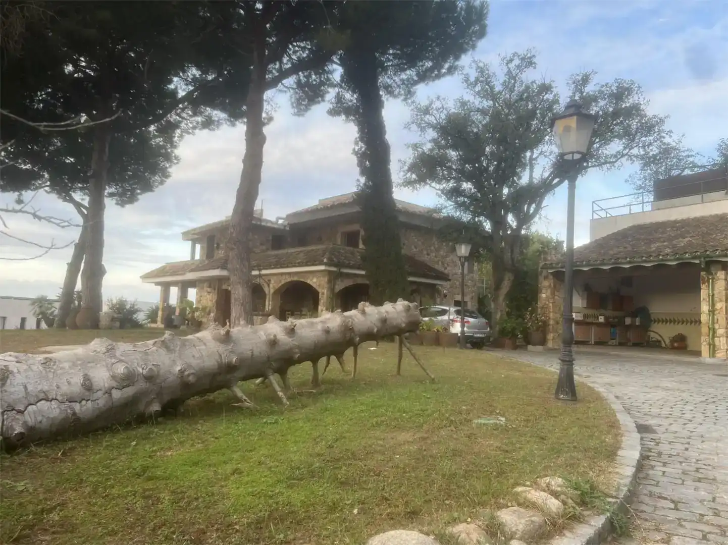 Vista exterior de Casa o xalet en venda en Teià amb Aire condicionat, Piscina i Balcó
