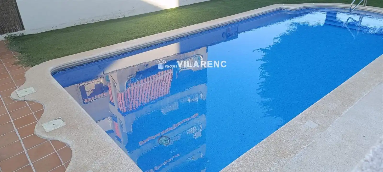 Pis amb piscina en venda a Barcelona