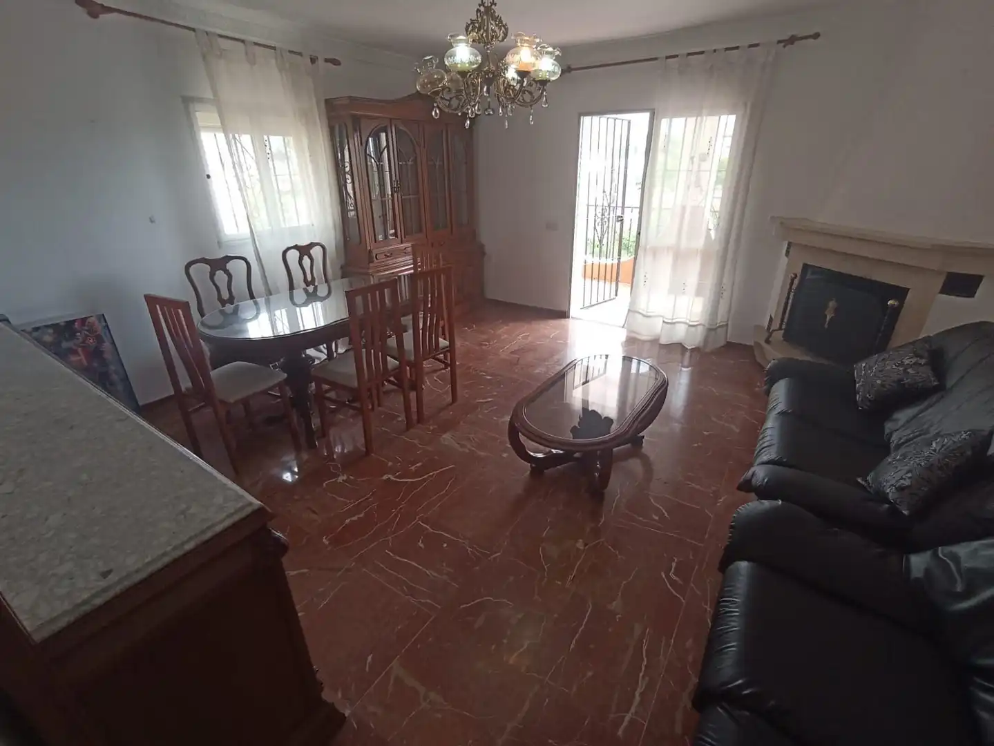 Sala d'estar de Casa o xalet en venda en Mijas amb Aire condicionat, Jardí privat i Traster