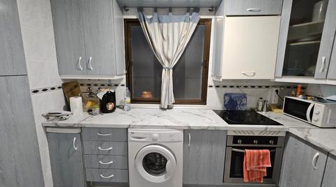 Foto 3 de Apartament en venda a Calle Almendros Aguilar, Ctra. Circunvalación - La Magdalena,  Jaén Capital