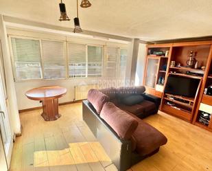 Living room of Flat for sale in Fuenlabrada  with Air Conditioner, Heating and Storage room