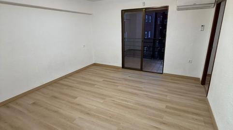 Foto 5 de Pis en venda a Avinguda del Primer de Maig, L'Hort de Senabre, Valencia