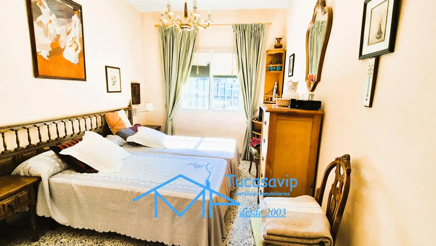 Habitación de Planta baja en venta en Casillas con Calefacción