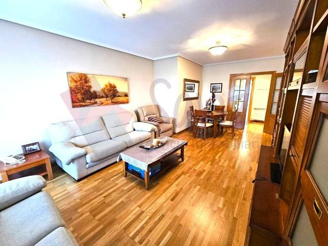 Piso en Venta en Plaza Martínez Flamarique en San Millán - Ayuntamiento