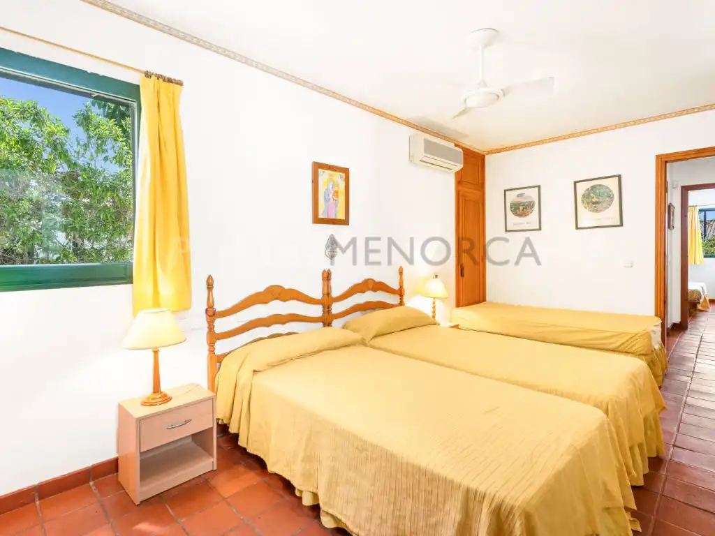 Dormitori de Casa o xalet en venda en Cala d'en Bosch - Serpentona