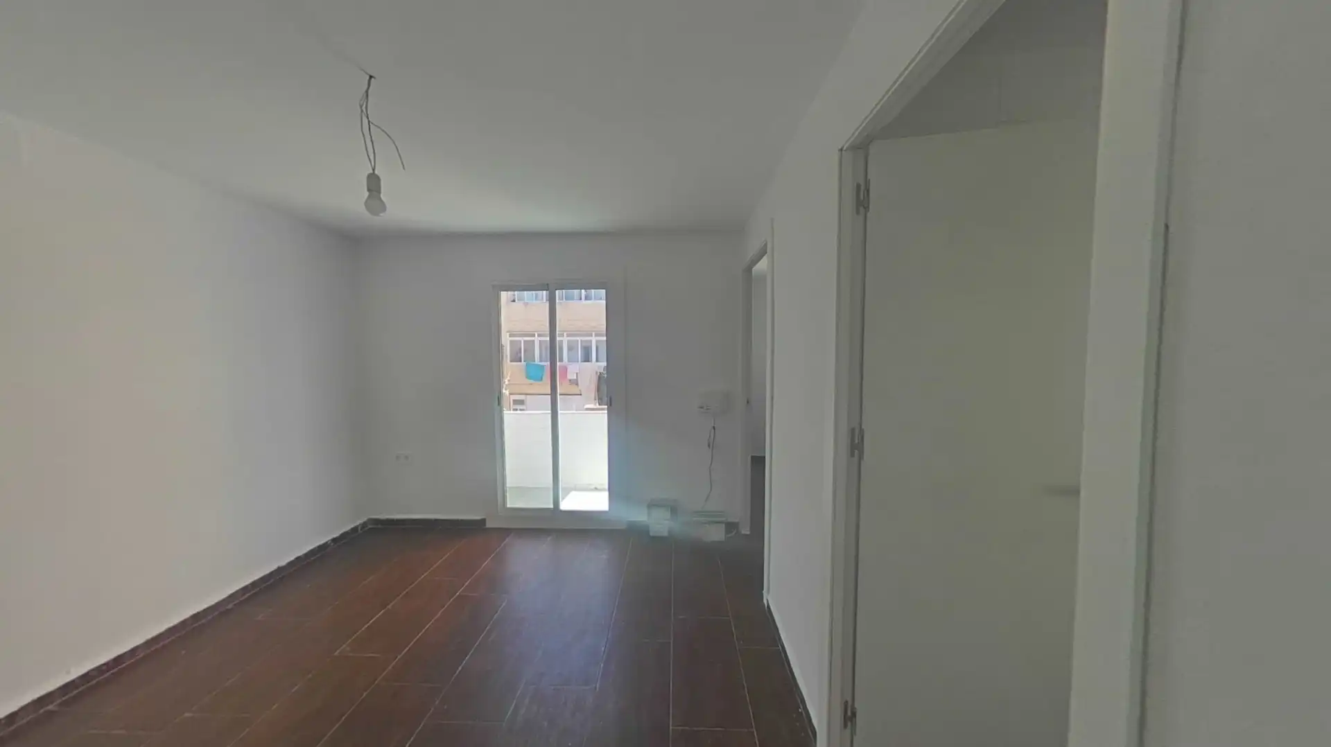 Piso en venta en L'Hospitalet de Llobregat con Balcón