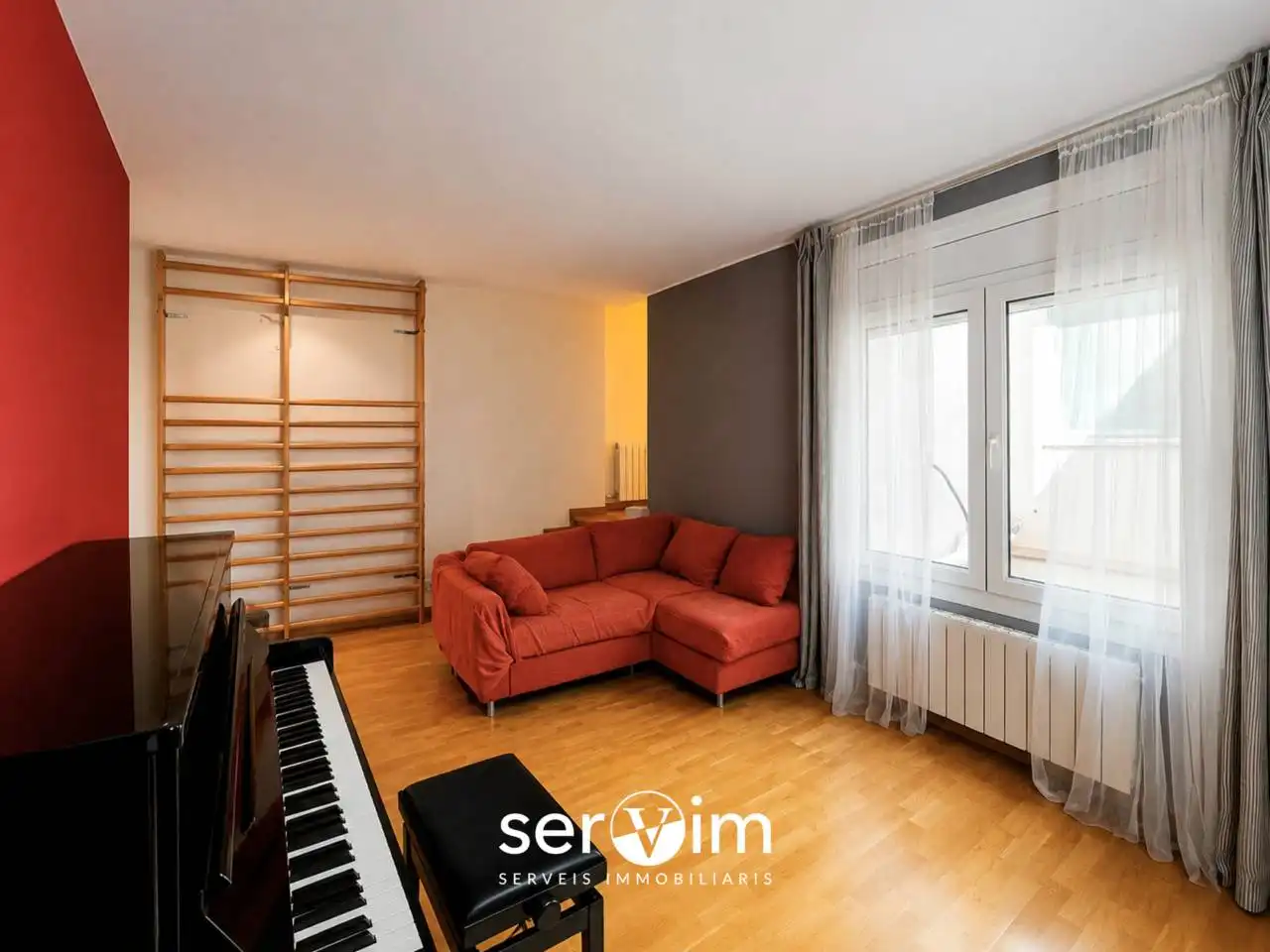 Sala de estar de Piso en venta en El Masnou con Aire acondicionado, Calefacción y Parquet
