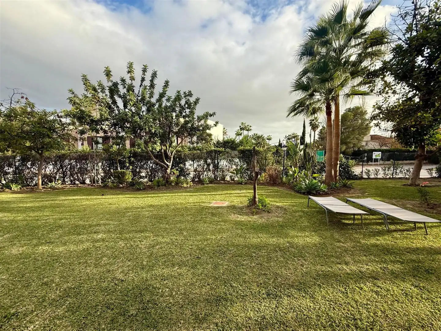 Jardín de Apartamento en venta en Marbella con Aire acondicionado