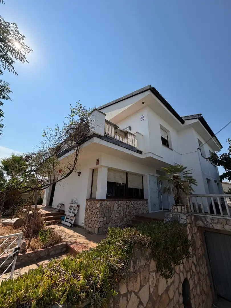 Vista exterior de Casa o xalet en venda en Móra la Nova amb Aire condicionat, Calefacció i Jardí privat