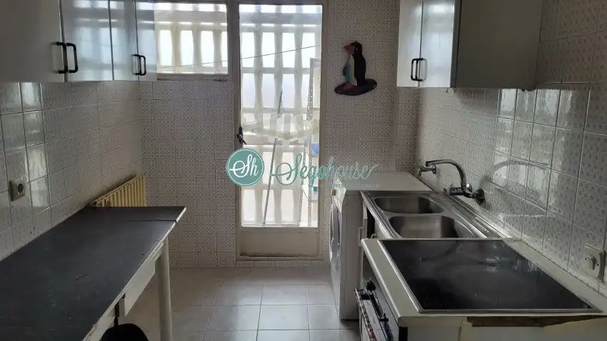 Cocina de Piso en venta en Segovia con Calefacción, Parquet y Terraza
