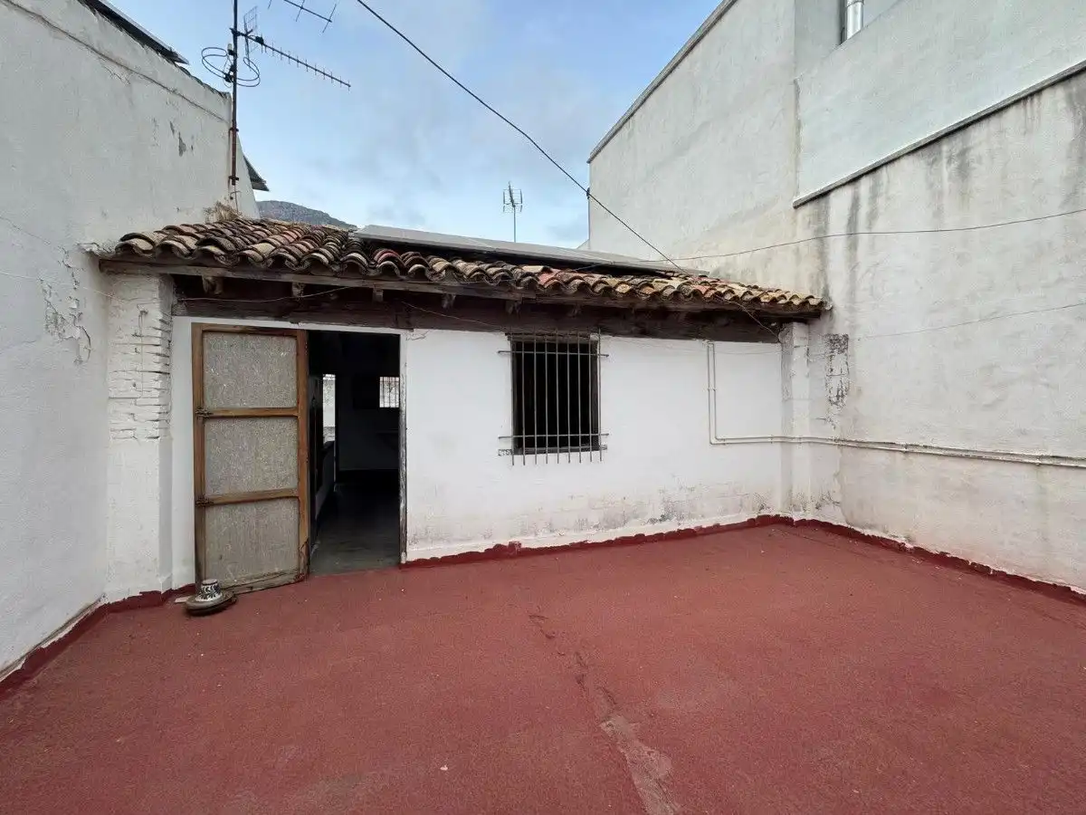 Exterior view of Flat for sale in Tavernes de la Valldigna  with Air Conditioner and Storage room