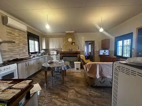 Cocina de Finca rústica en venta en Sisante con Aire acondicionado, Calefacción y Terraza