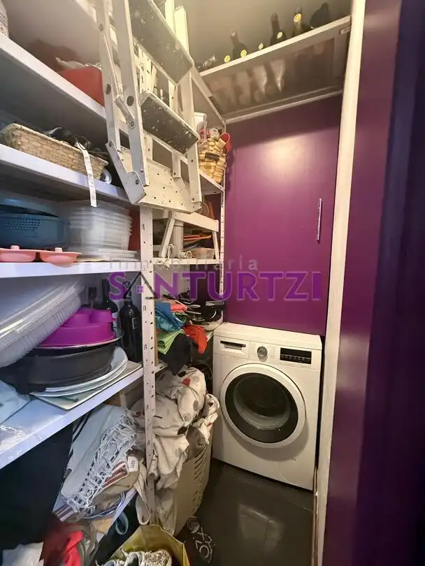 Kitchen of Flat for sale in Santurtzi   with Heating and Storage room