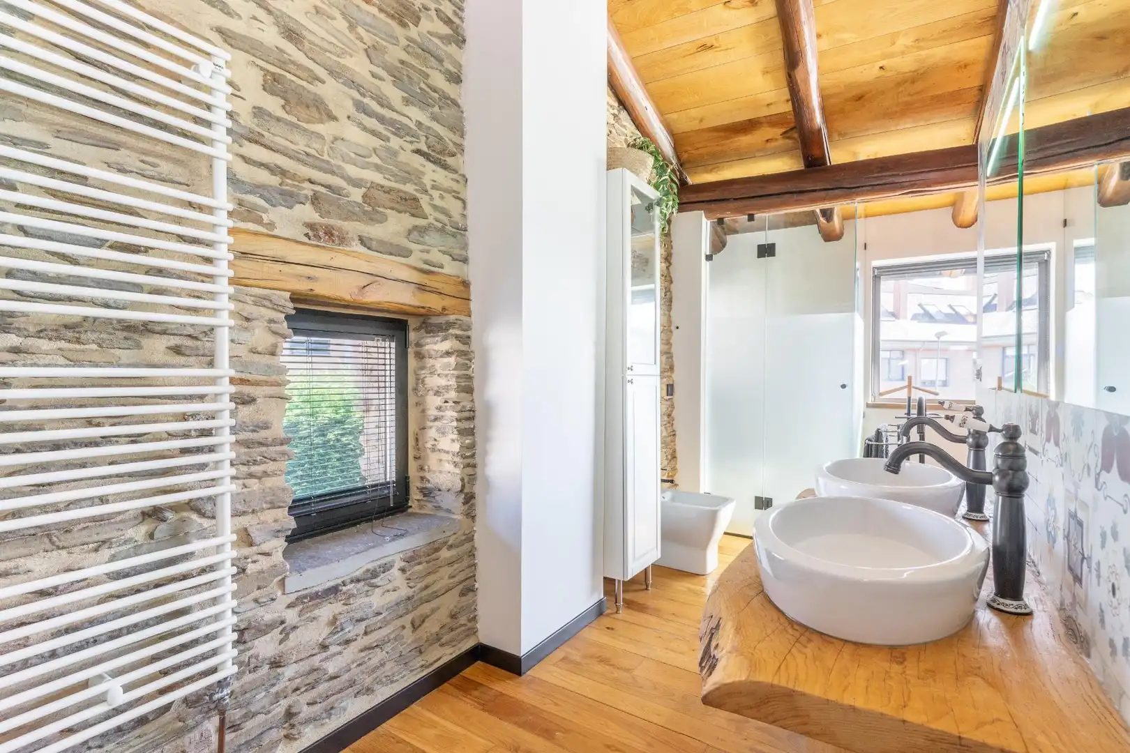 Baño de Casa o chalet en venta en Lugo con Calefacción, Jardín privado y Jacuzzi