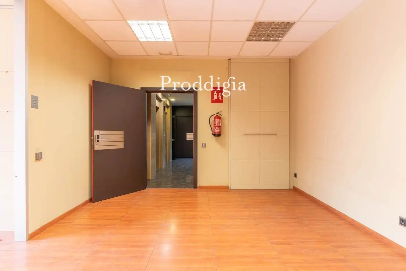 Büro zur Miete in Sant Cugat del Vallès mit Klimaanlage und Heizung
