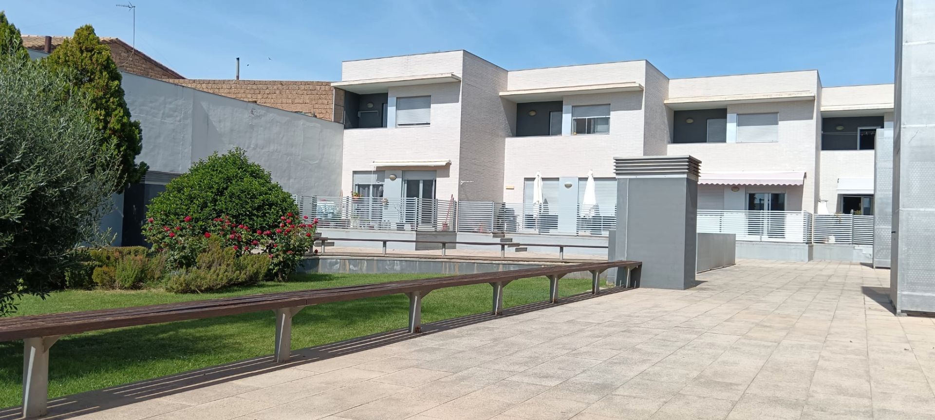 Vista exterior de Casa adosada en venta en Torres de Berrellén con Aire acondicionado, Calefacción y Terraza