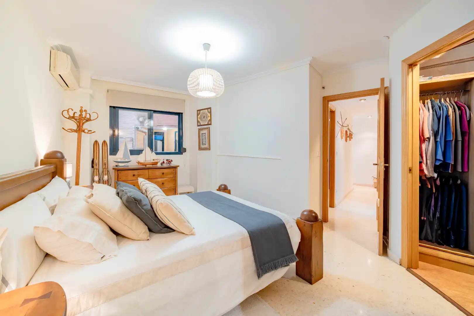 Habitación de Piso en venta en Valencia con Aire acondicionado, Calefacción y Horno