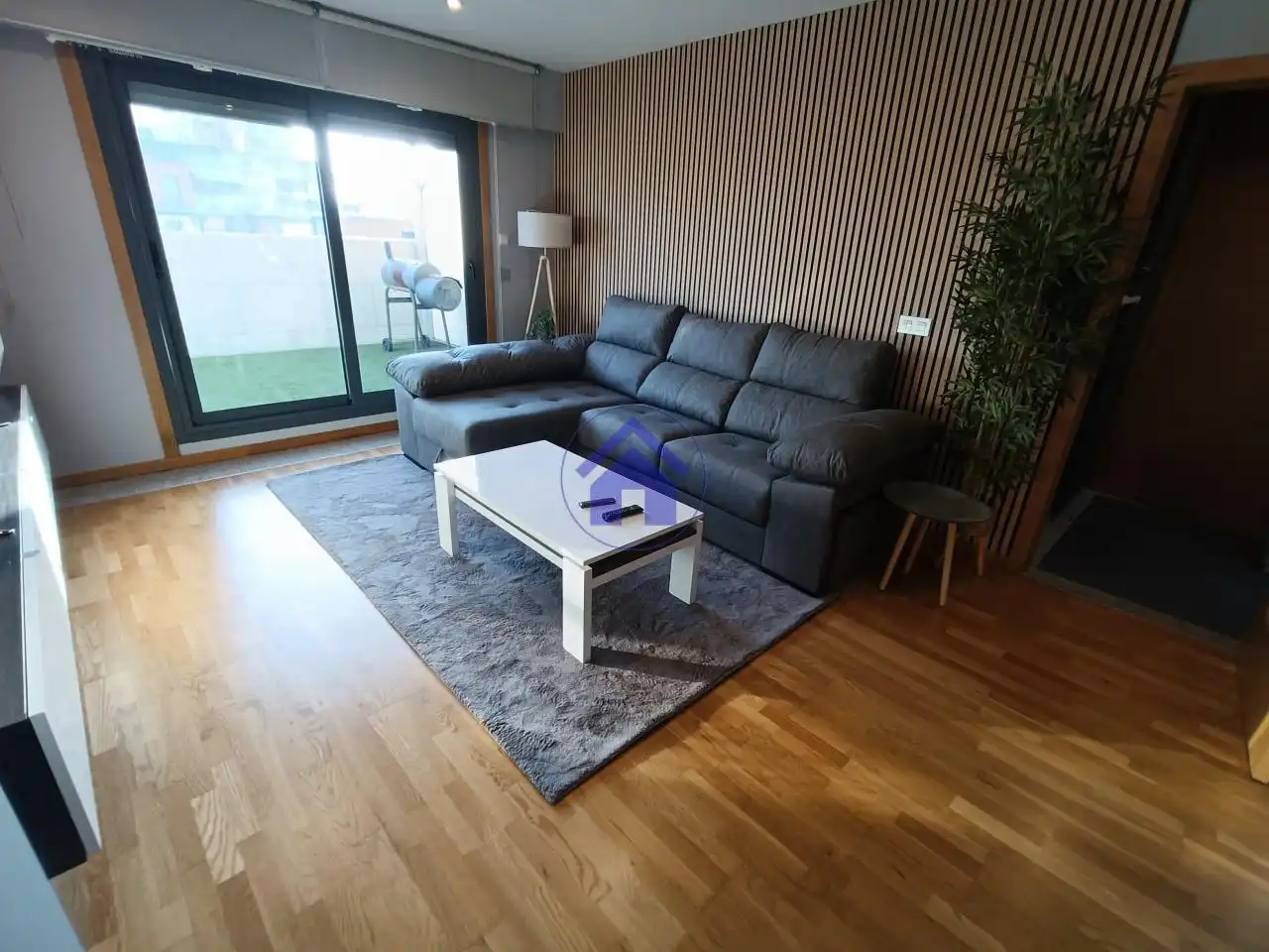 Sala de estar de Piso de alquiler en Vigo  con Calefacción, Terraza y Piscina