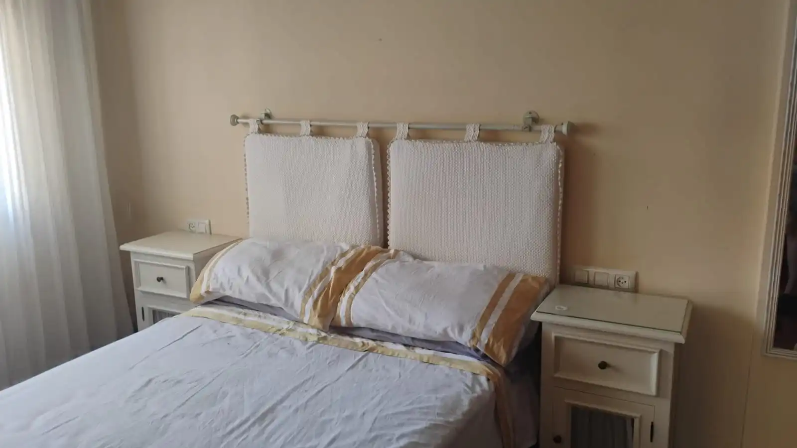 Dormitori de Apartament en venda en Vigo  amb Calefacció, Jardí privat i Parquet
