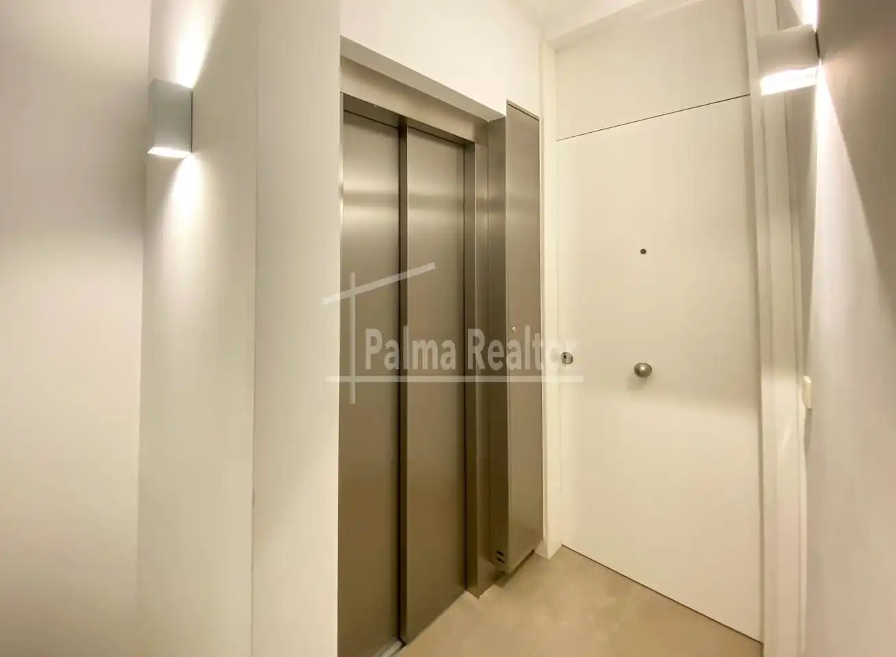Loft zum Verkauf in  Palma de Mallorca mit Klimaanlage, Parkett und Balkon