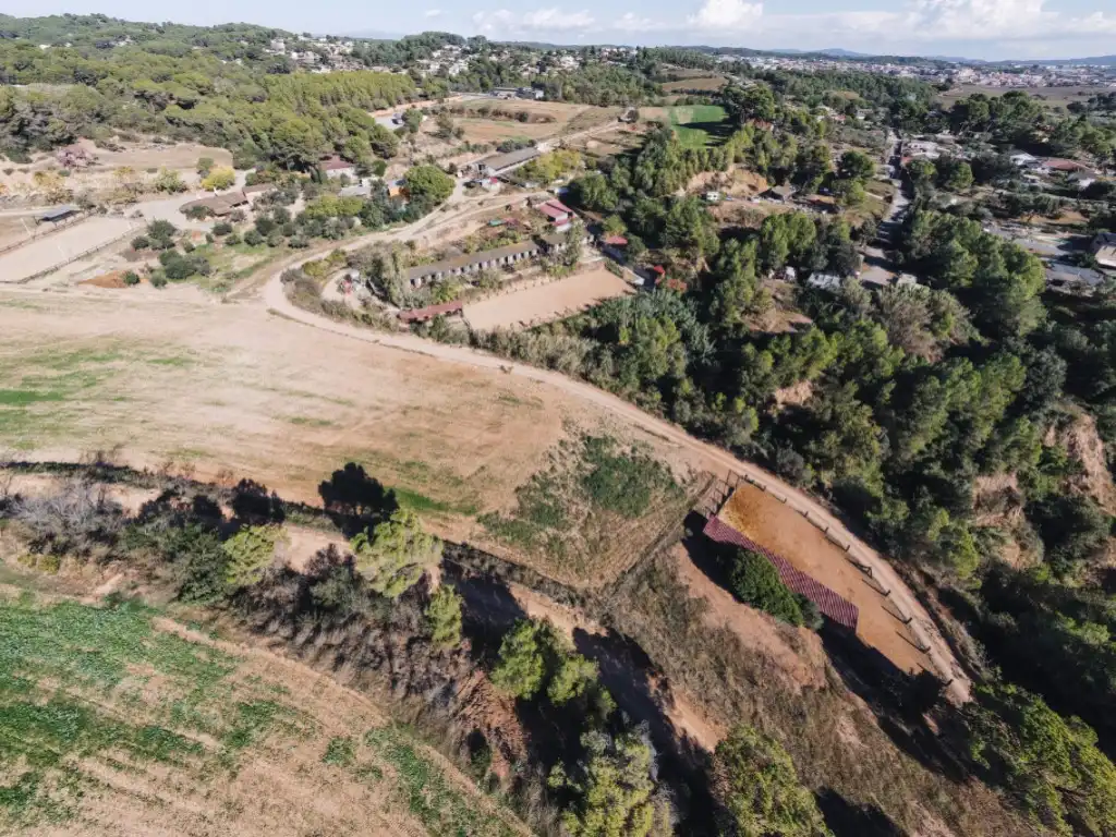 Finca rústica en venda en Rubí