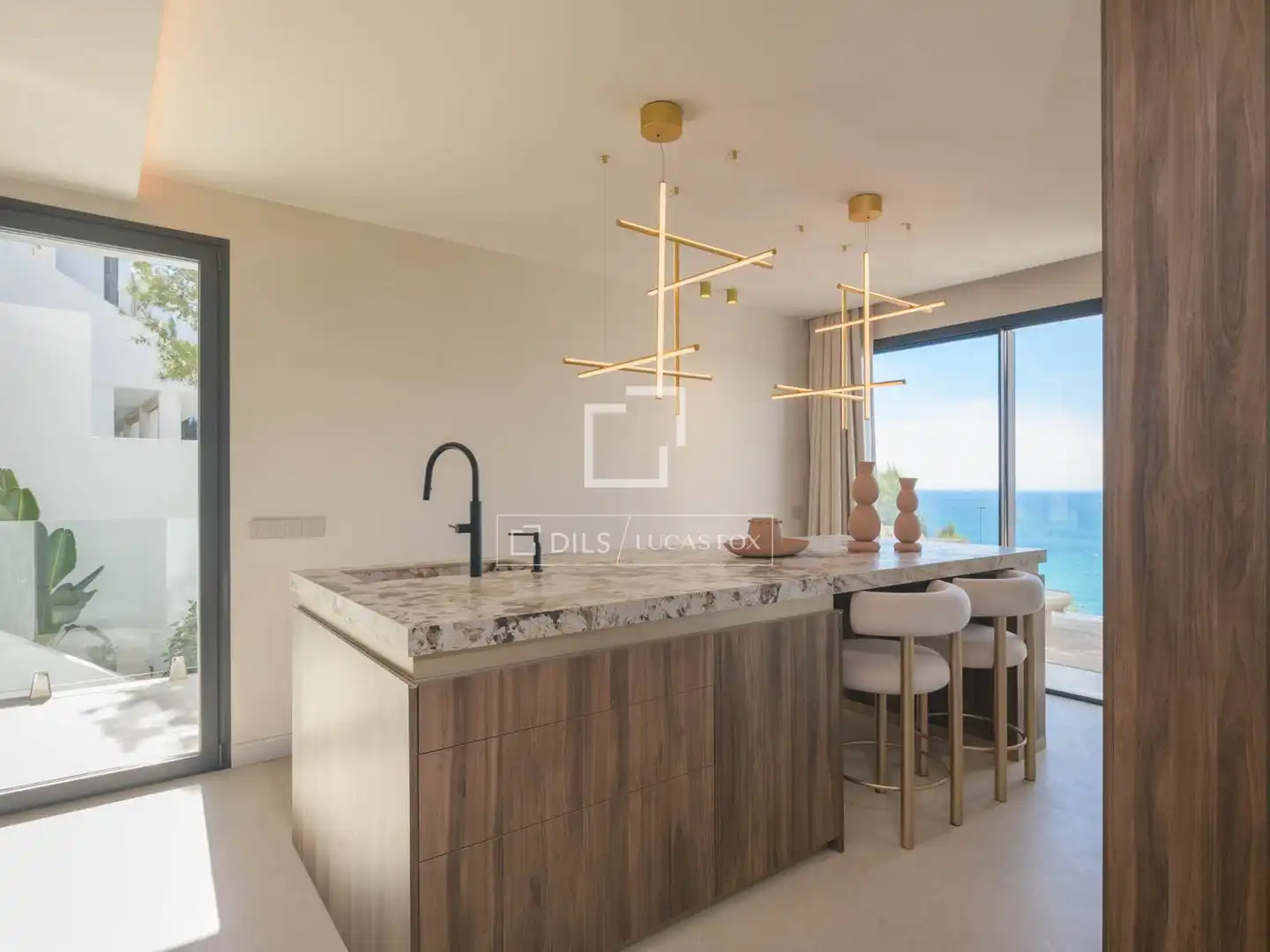 Cuina de Casa o xalet en venda en Málaga amb Aire condicionat, Jardí privat i Traster