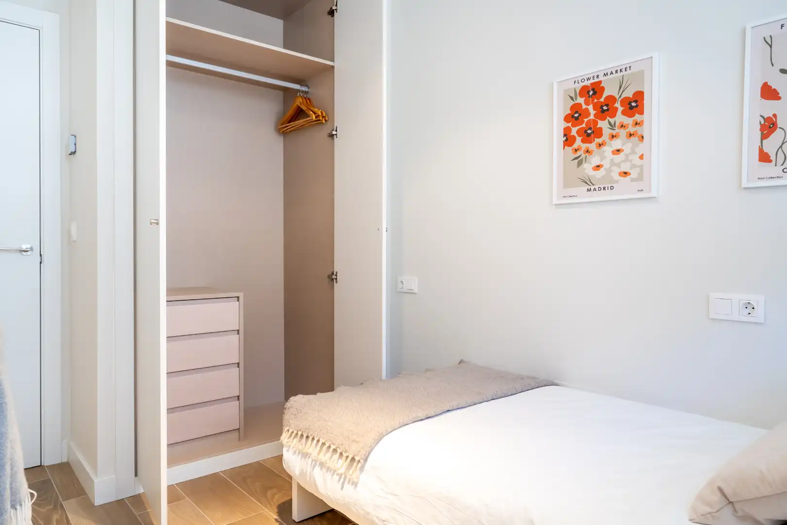 Habitación de Piso de alquiler en Valdemoro con Aire acondicionado, Calefacción y Trastero