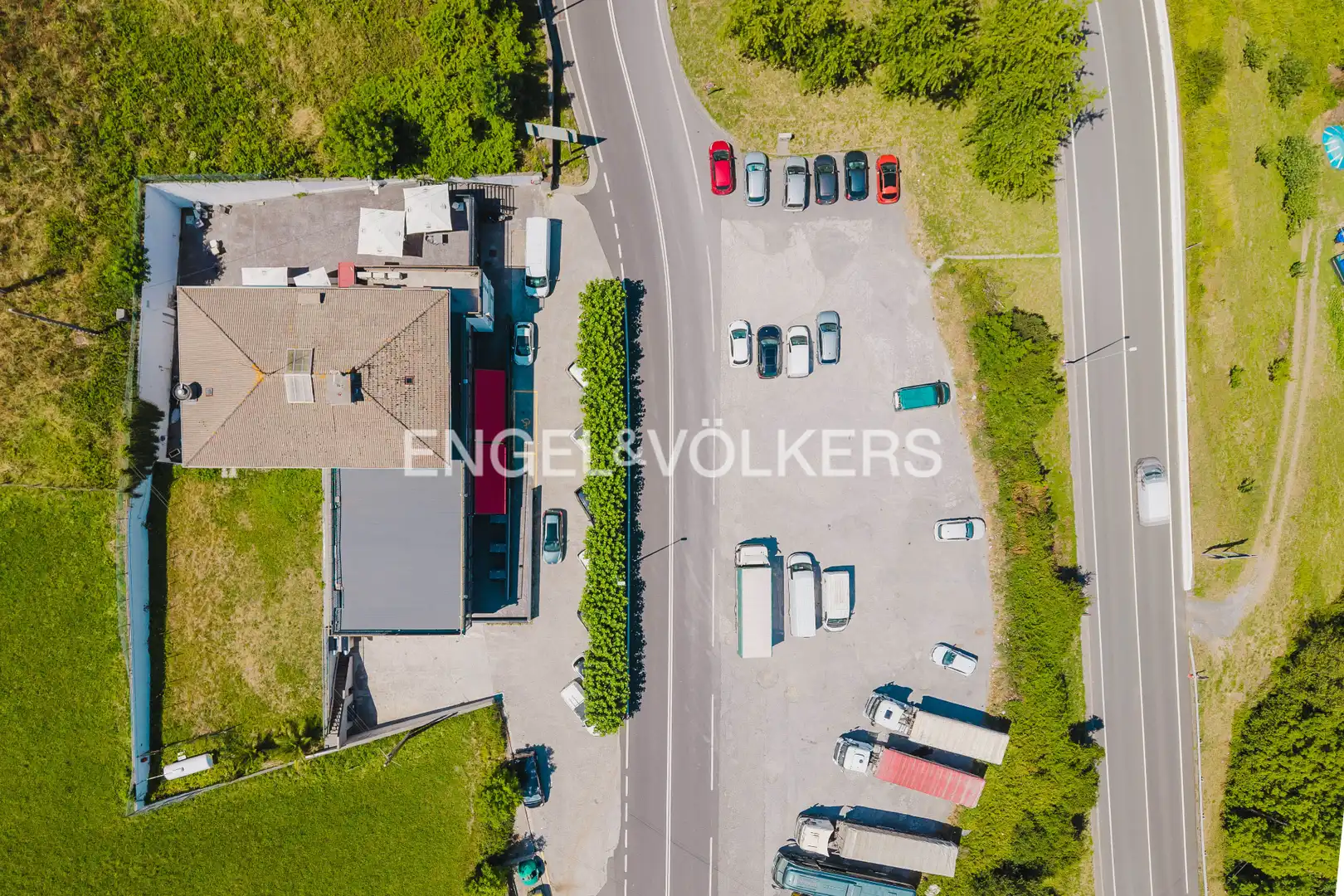 Parking of Buildings for sale in Deba
