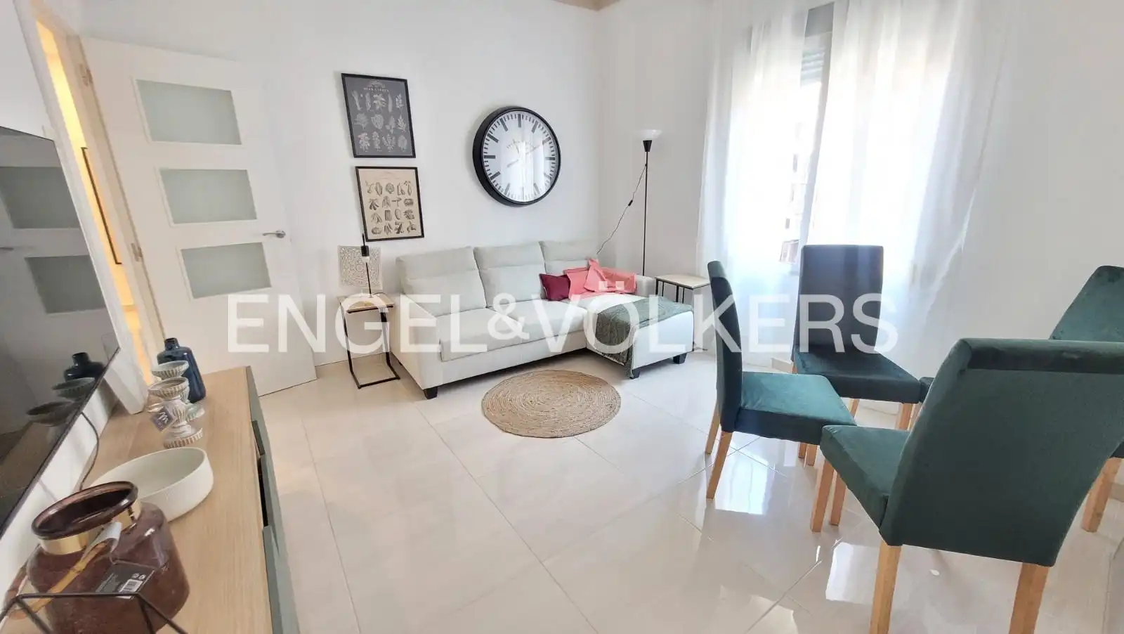 Living room of Flat for rent in Valencia  with Air Conditioner and Heating