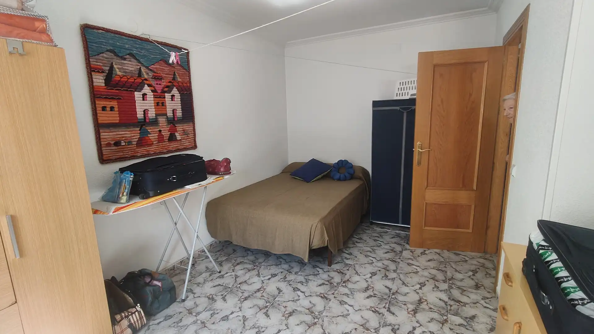Dormitori de Casa o xalet en venda en Baza amb Moblat, Forn i Rentadora