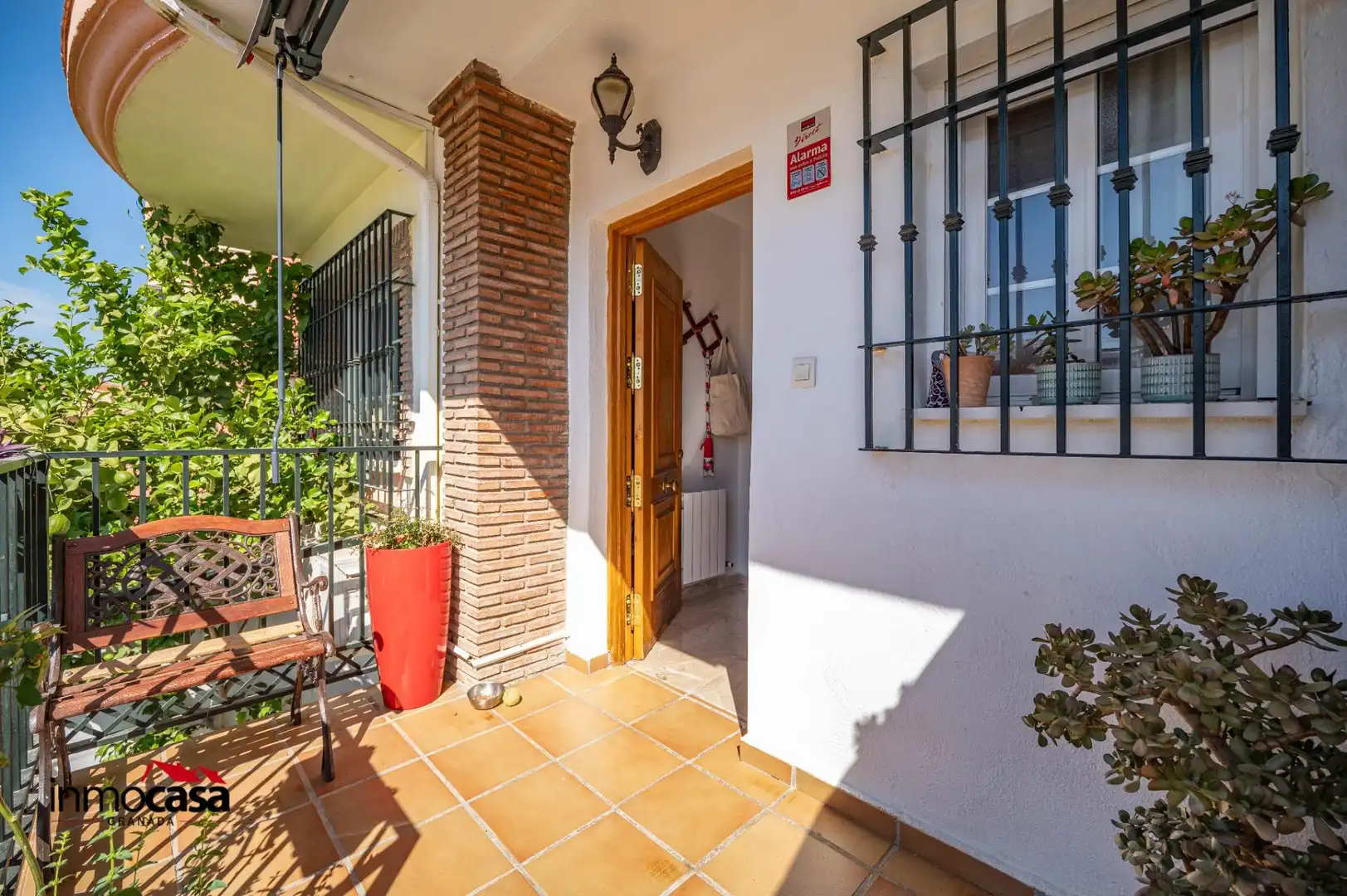 Casa adosada en venda en Armilla amb Aire condicionat, Calefacció i Jardí privat